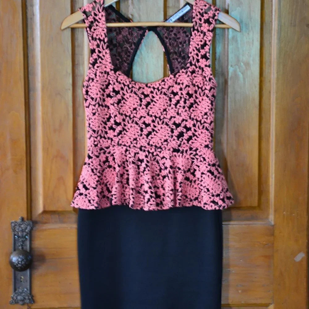 Coco & Tashi  Tiered dress